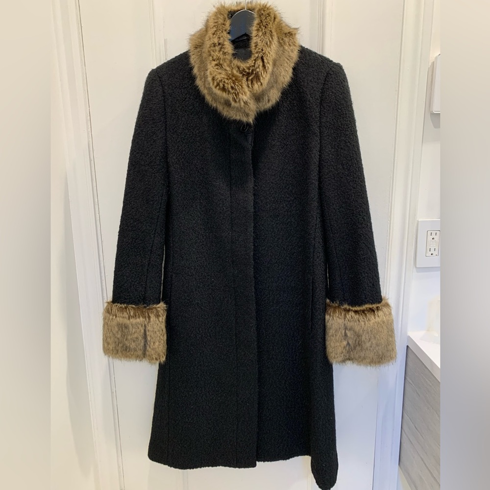 Gianni Feraud long black coat with faux fur trim. Size 8